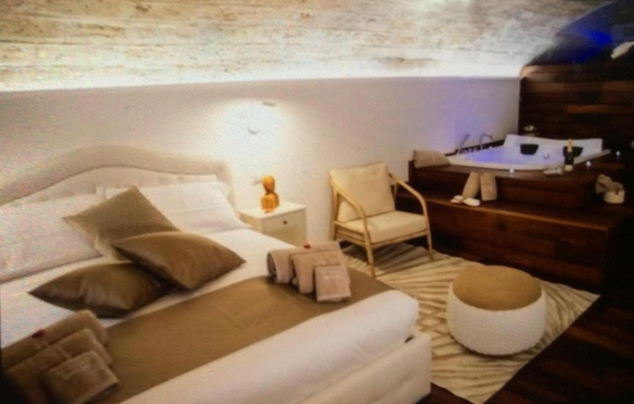 Lc Luxury Apartment バーリ エクステリア 写真