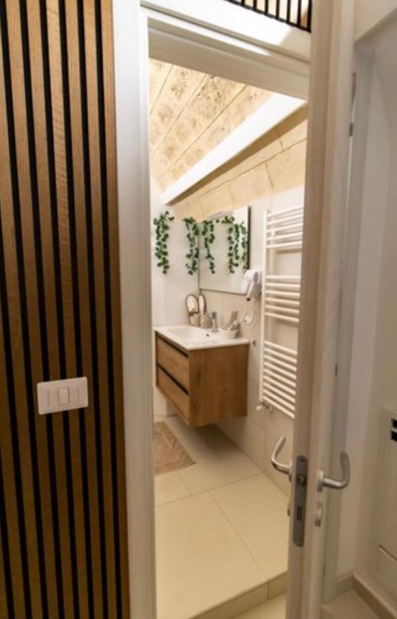 Lc Luxury Apartment バーリ エクステリア 写真