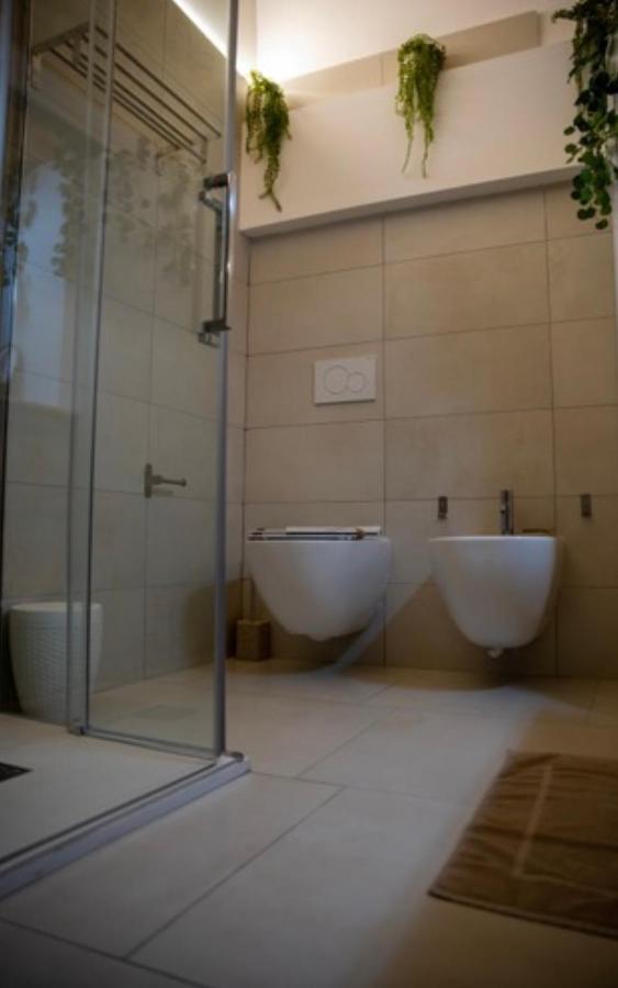 Lc Luxury Apartment バーリ エクステリア 写真