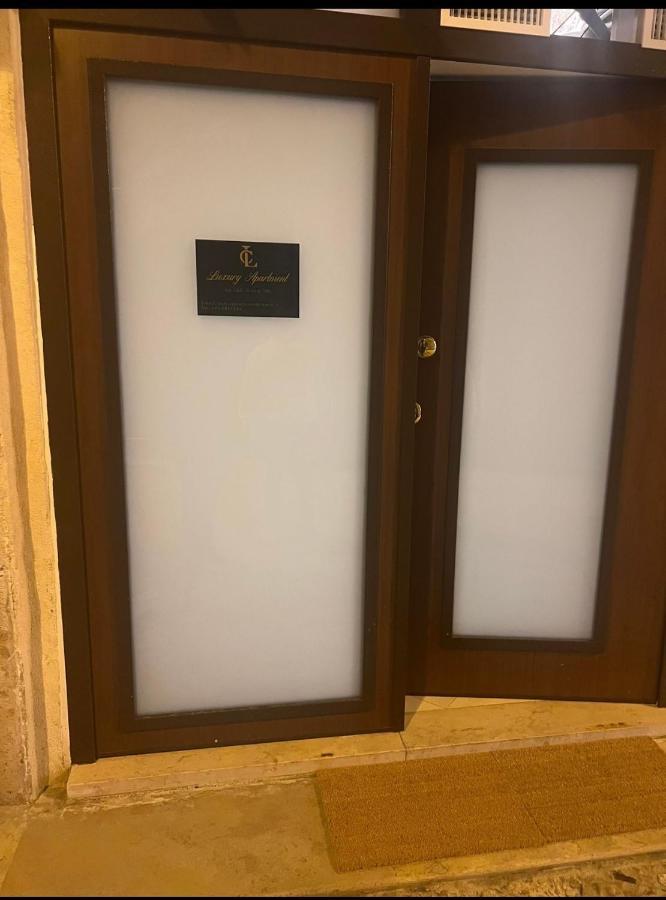 Lc Luxury Apartment バーリ エクステリア 写真